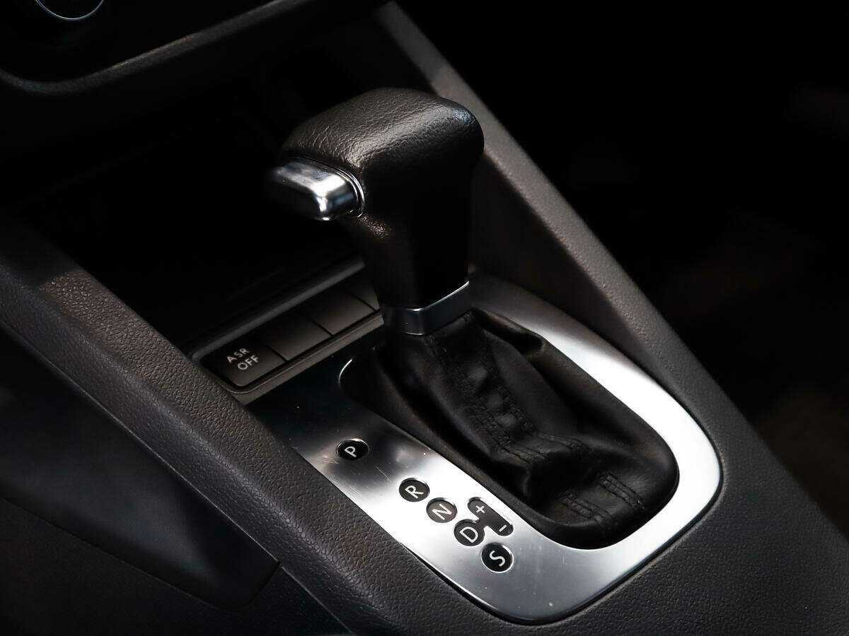 Volkswagen Jetta, 2009 Фото №11