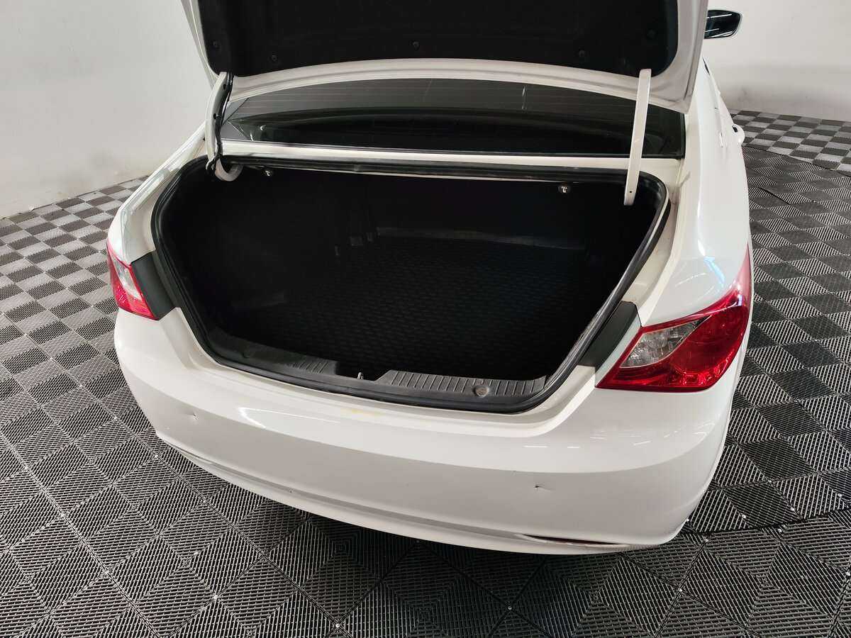 Hyundai Sonata, 2011 - 238 000 км. | Фото №5