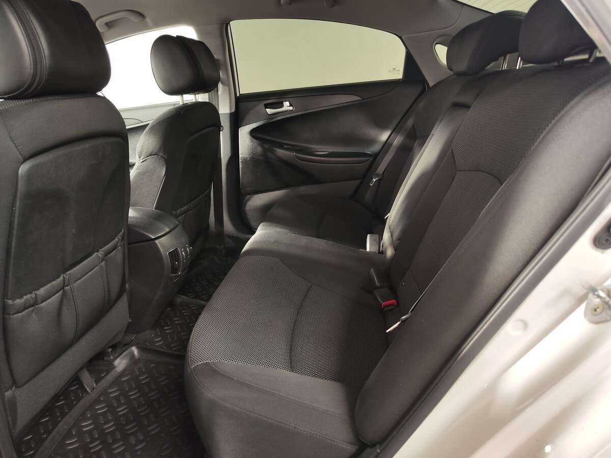 Hyundai Sonata, 2011 - 238 000 км. | Фото №8