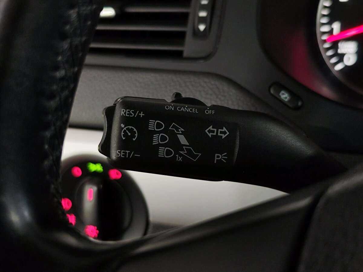 Volkswagen Jetta, 2011 Фото №17