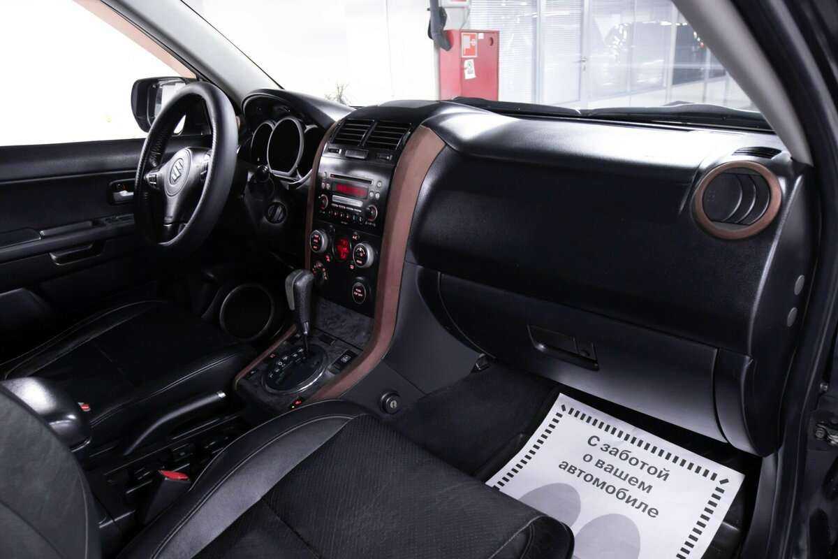Suzuki Grand Vitara, 2010 Фото №8