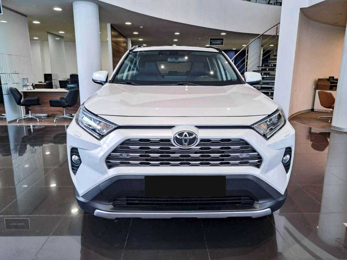 Toyota RAV4, 2021 - 61 374 км. | Фото №2