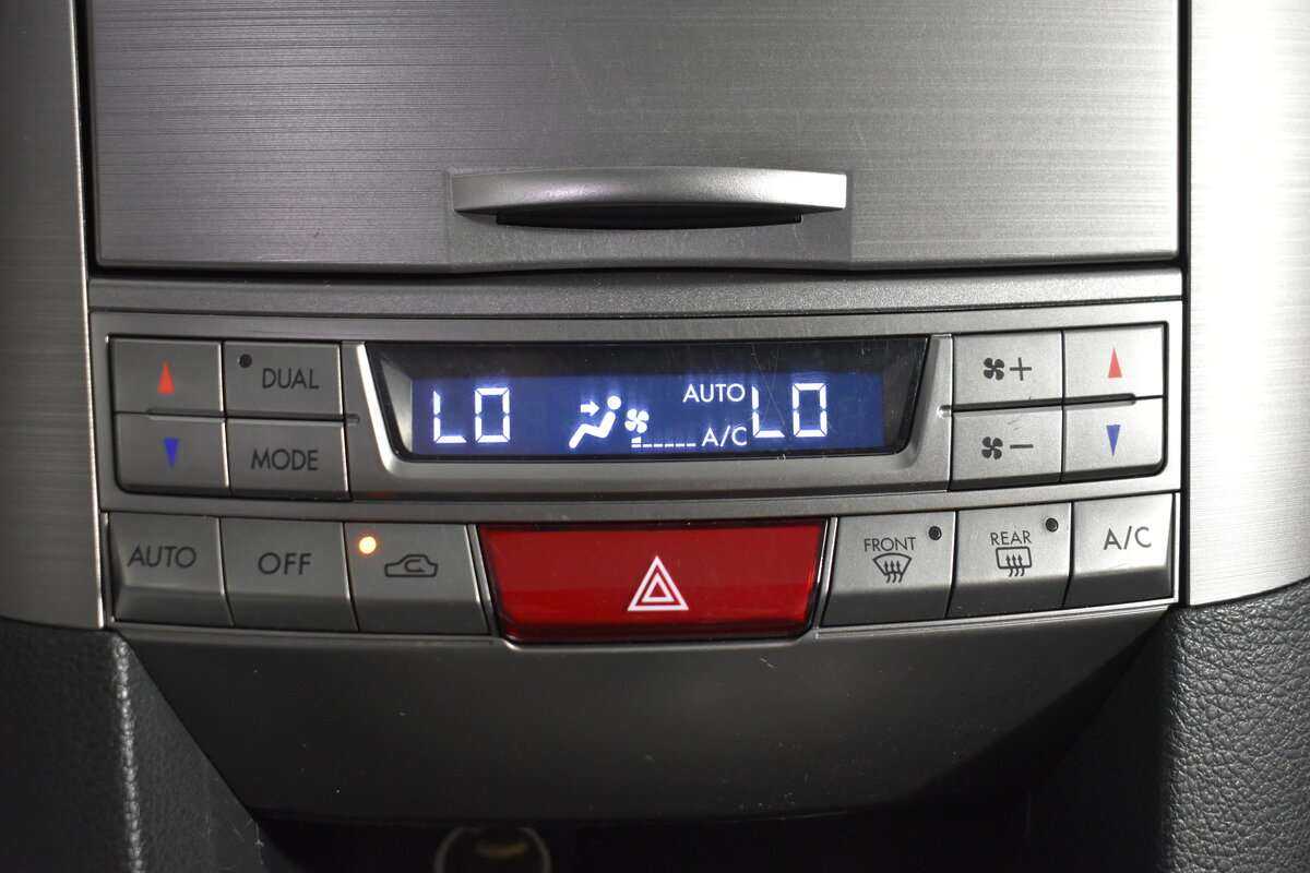 Subaru Outback, 2010 Фото №18