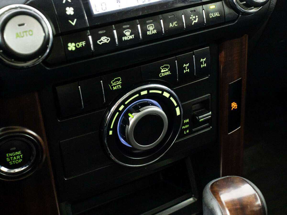 Toyota Land Cruiser Prado, 2015 Фото №23