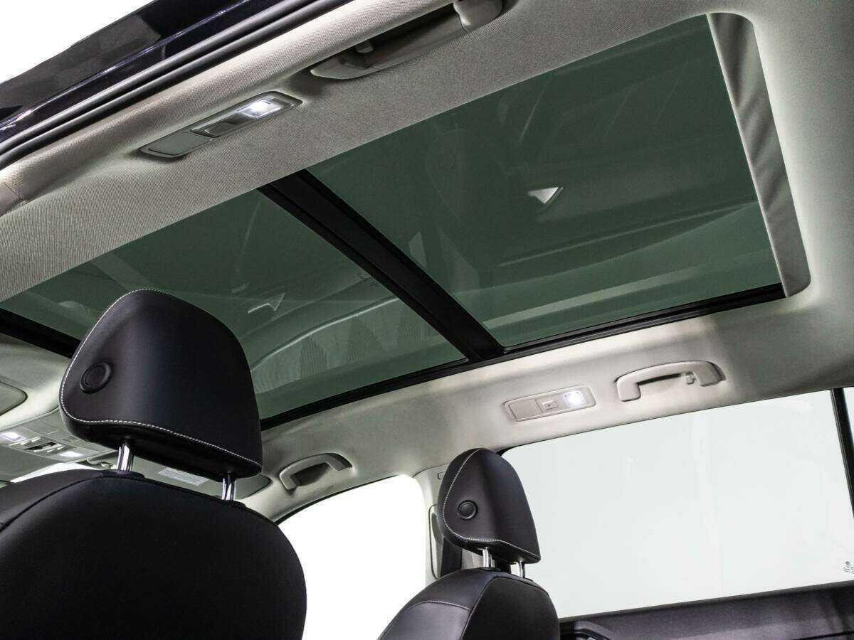 Volkswagen Tiguan, 2021 Фото №14