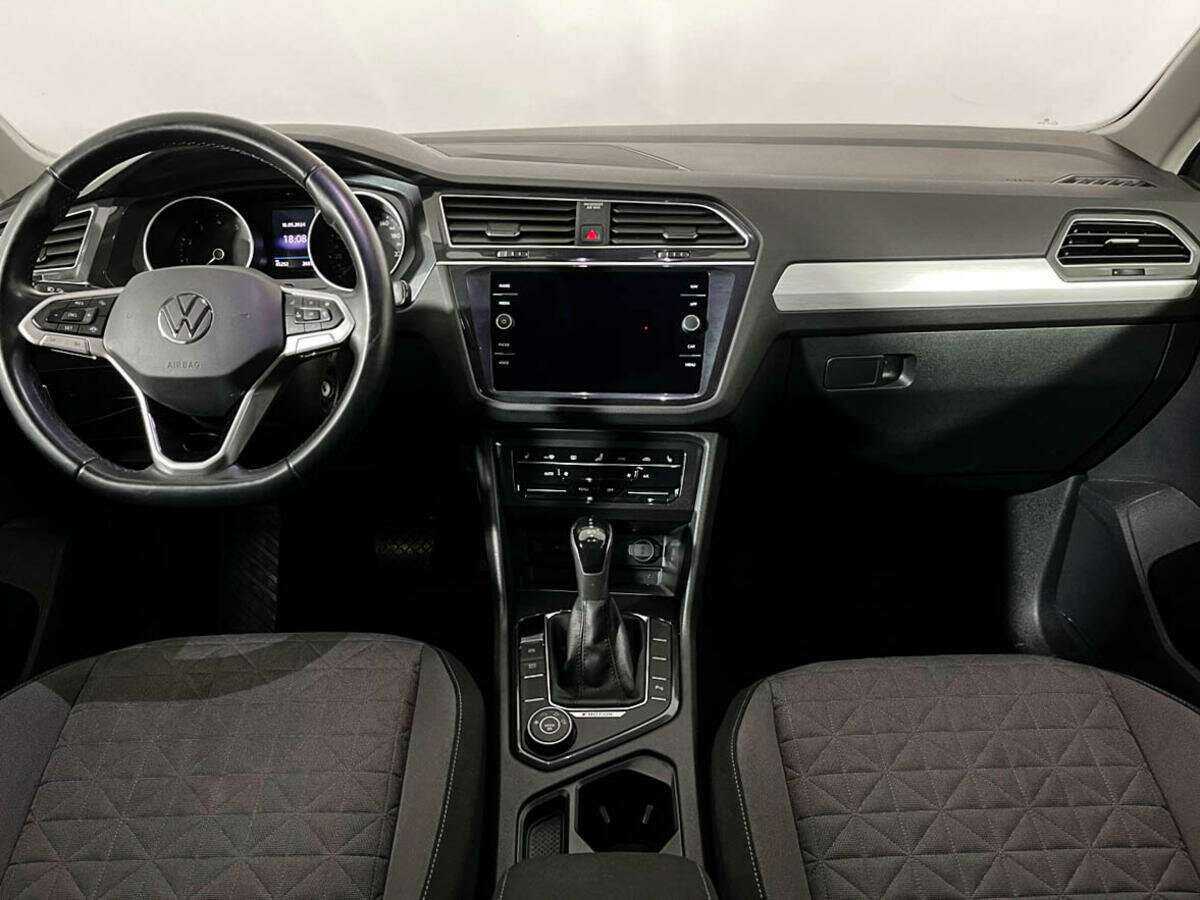 Volkswagen Tiguan, 2021 Фото №10