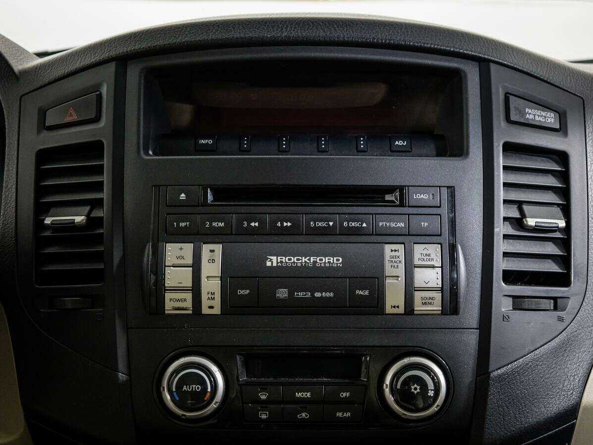 Mitsubishi Pajero, 2008 Фото №14