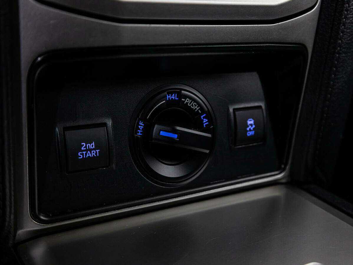 Toyota Land Cruiser Prado, 2021 Фото №12