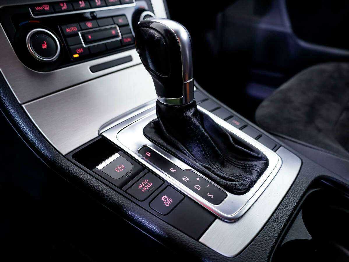 Volkswagen Passat, 2011 Фото №16