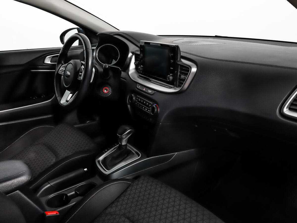 Kia Ceed, 2021 Фото №11