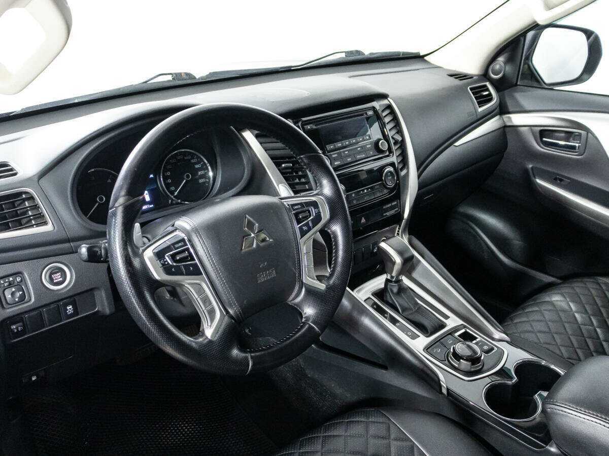 Mitsubishi Pajero Sport, 2021 Фото №11