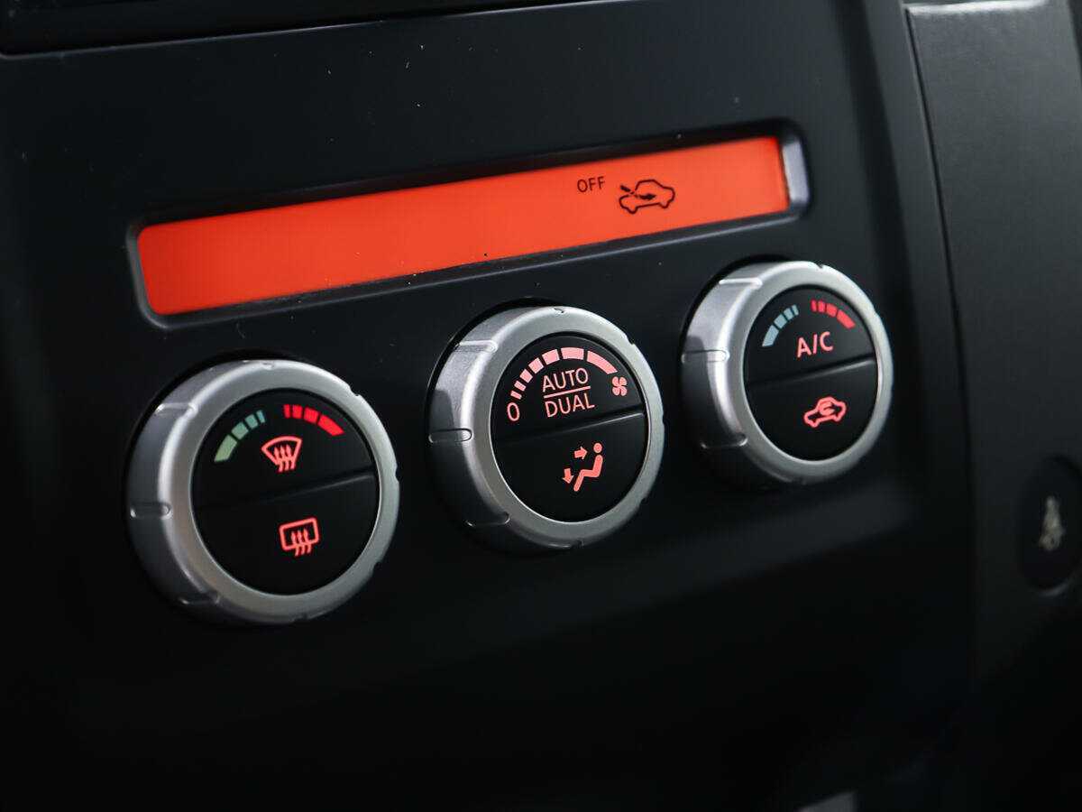 Nissan Pathfinder, 2011 Фото №19