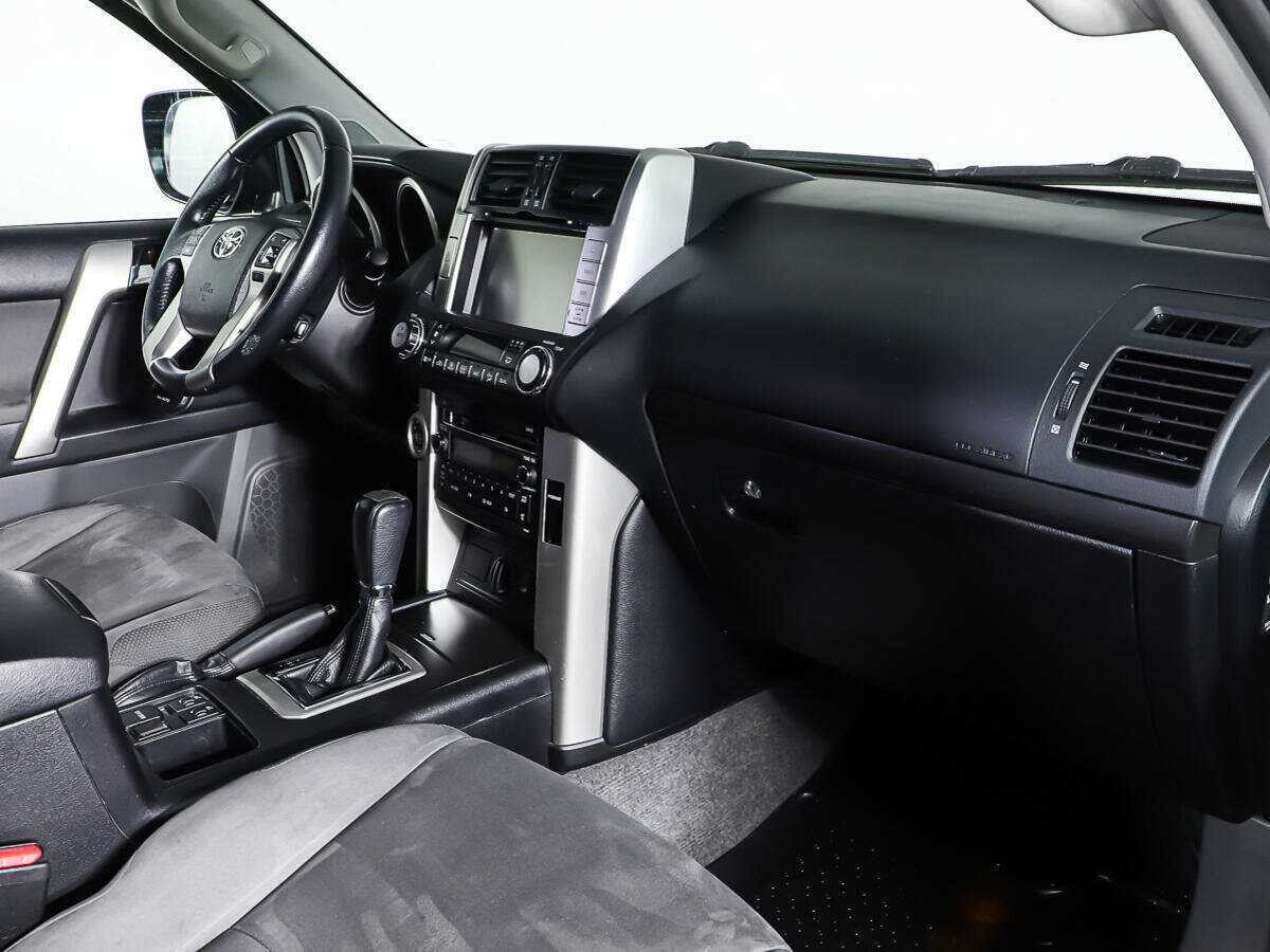 Toyota Land Cruiser Prado, 2010 Фото №11