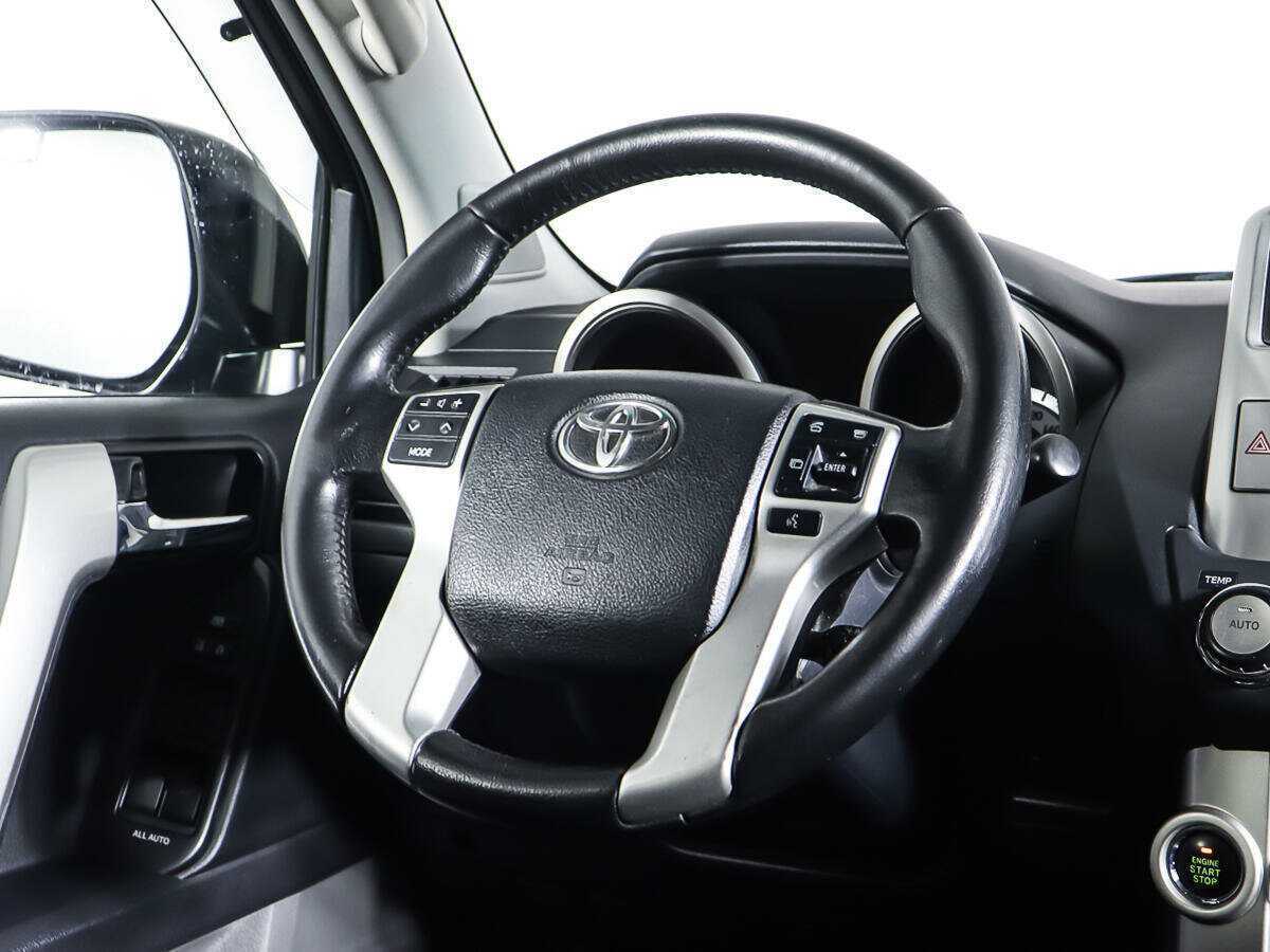 Toyota Land Cruiser Prado, 2010 Фото №15
