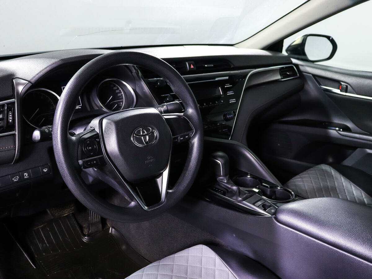 Toyota Camry, 2021 Фото №12