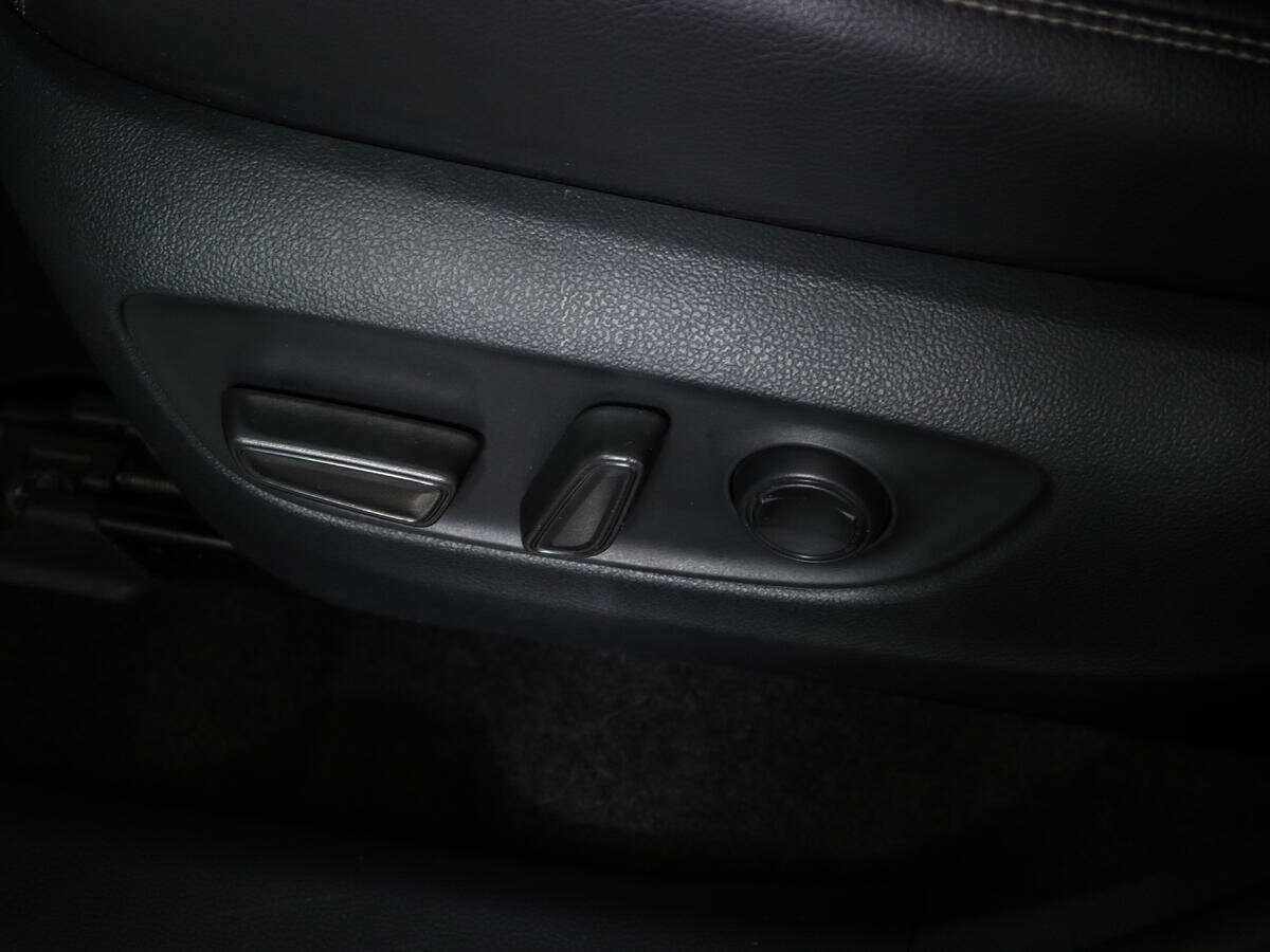 Toyota RAV4, 2020 Фото №19