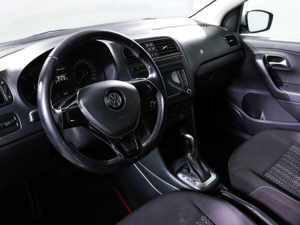 Volkswagen Polo, 2016 Фото №13
