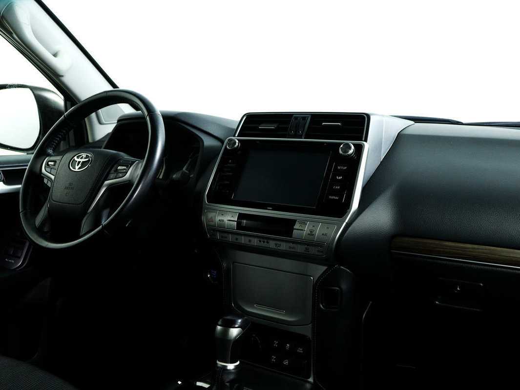 Toyota Land Cruiser Prado, 2017 Фото №9