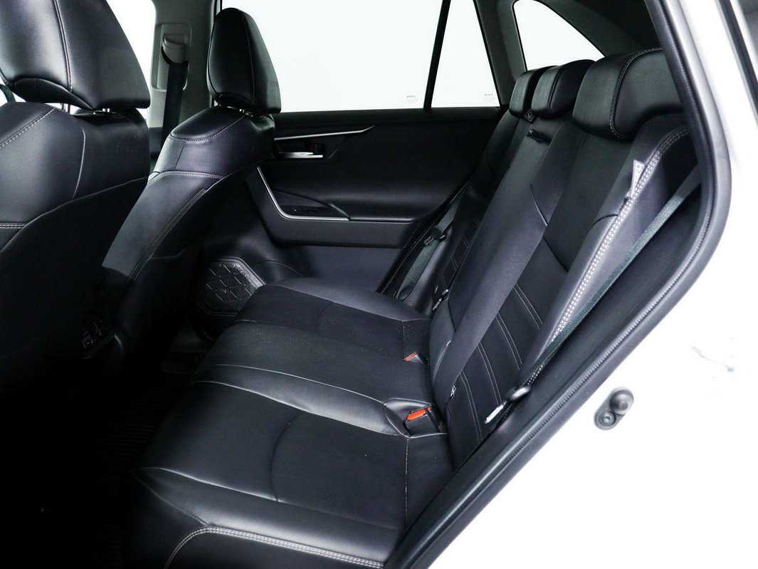 Toyota RAV4, 2021 Фото №12