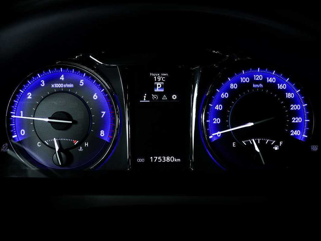 Toyota Camry, 2015 Фото №10