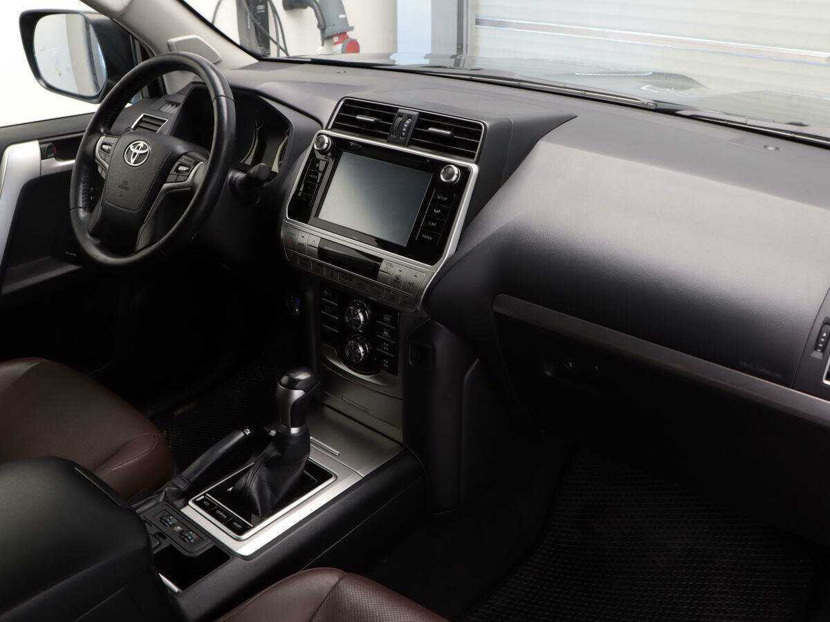 Toyota Land Cruiser Prado, 2017 Фото №7