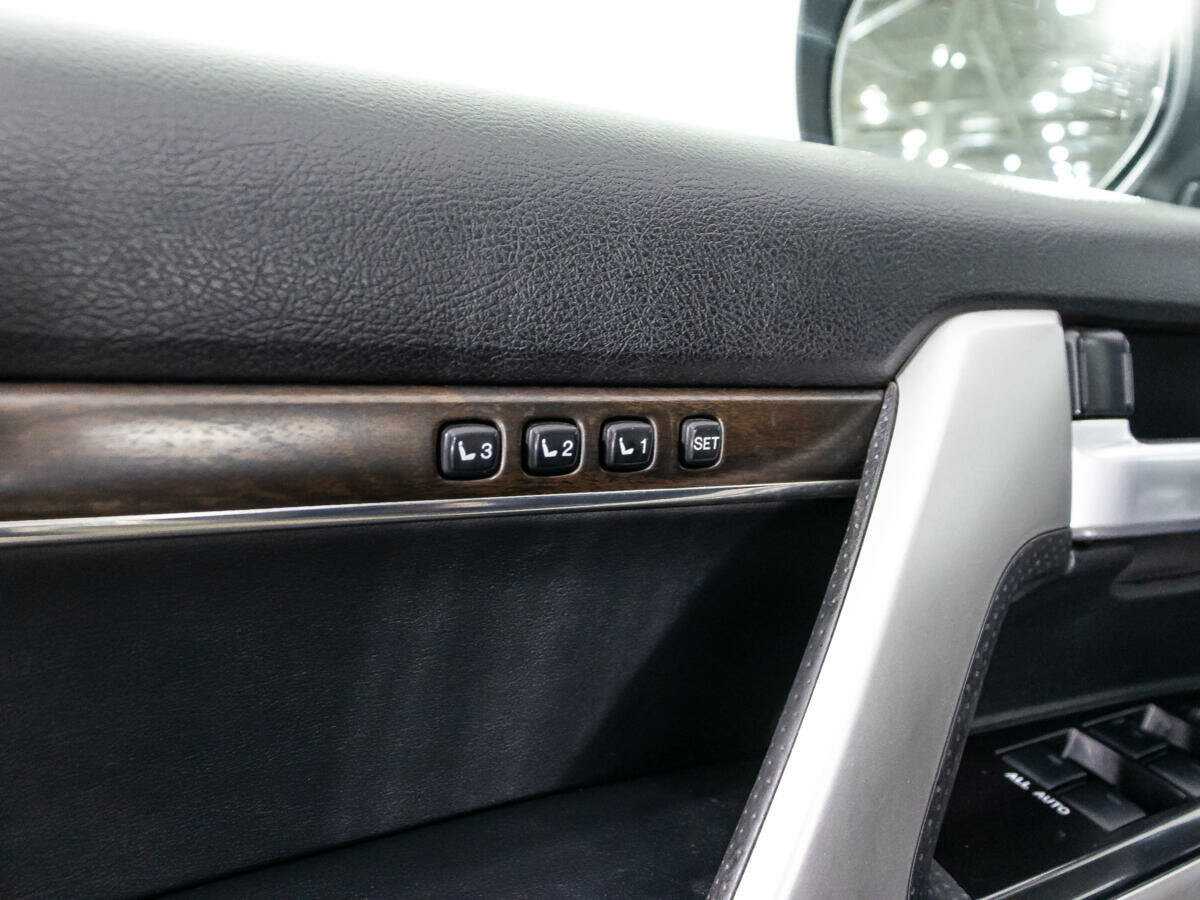 Toyota Land Cruiser, 2018 Фото №25