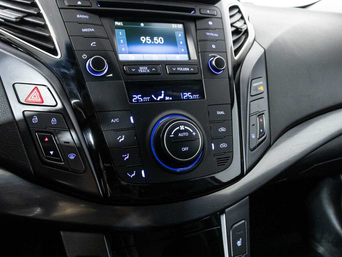 Hyundai i40, 2015 Фото №17