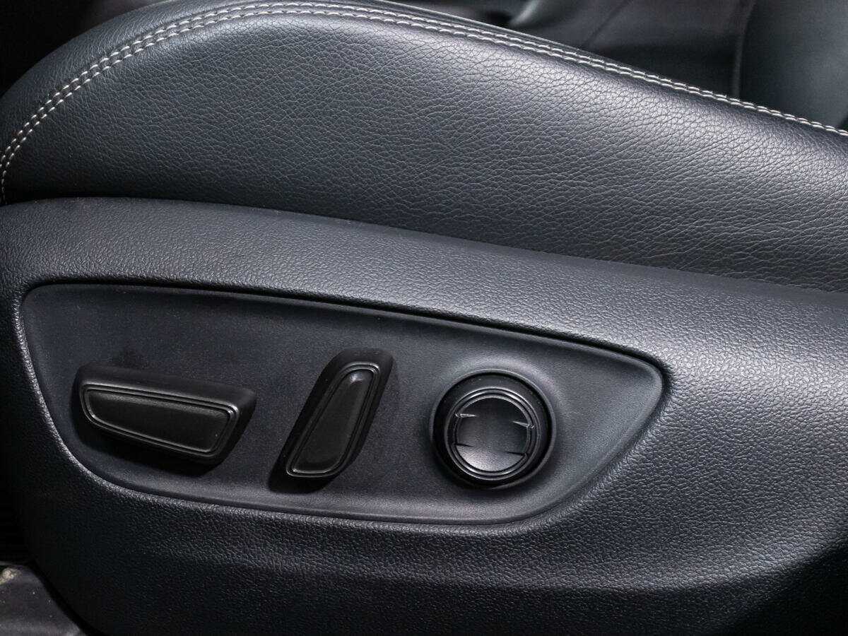 Toyota RAV4, 2022 Фото №21