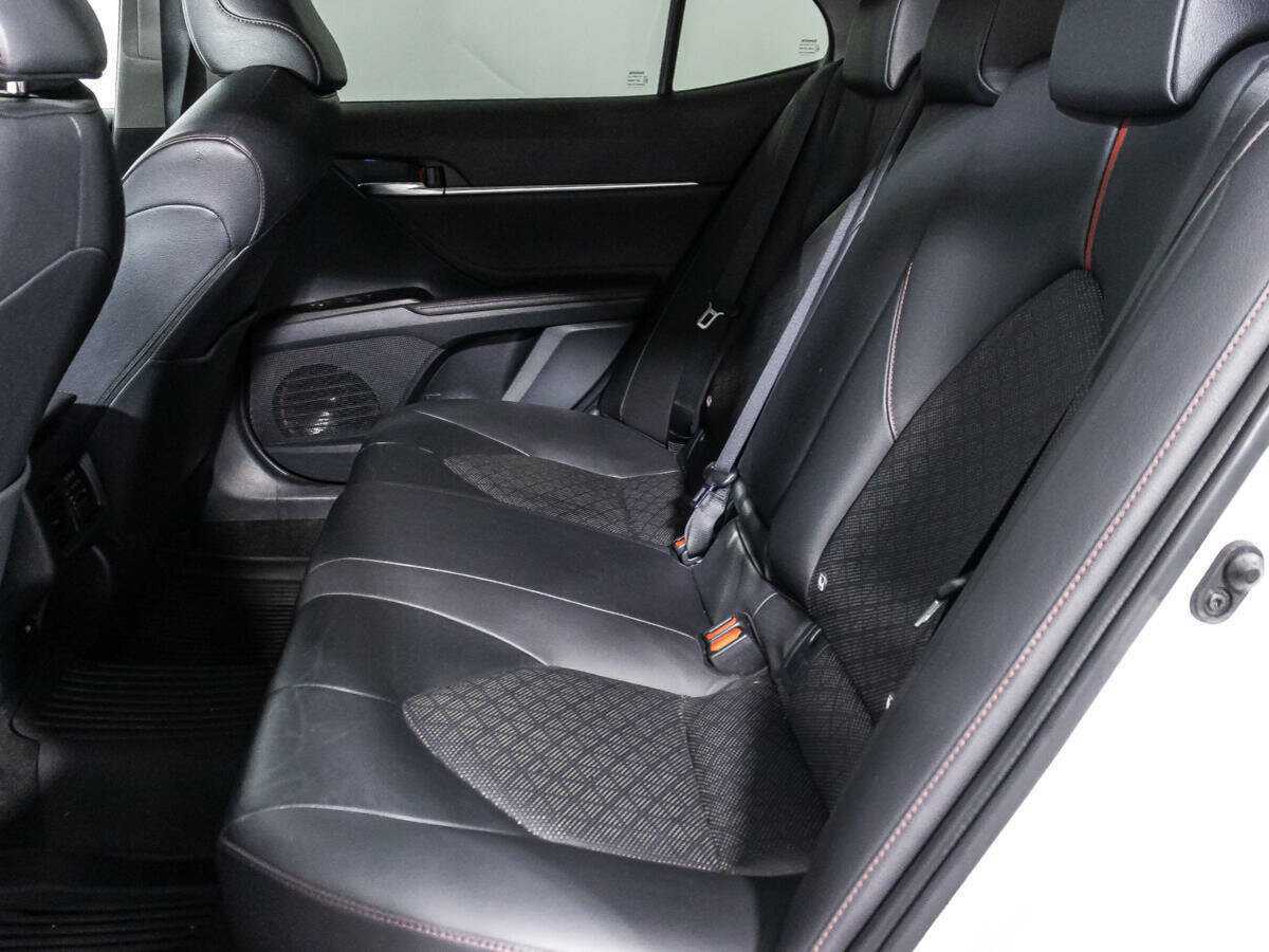 Toyota Camry, 2022 Фото №10