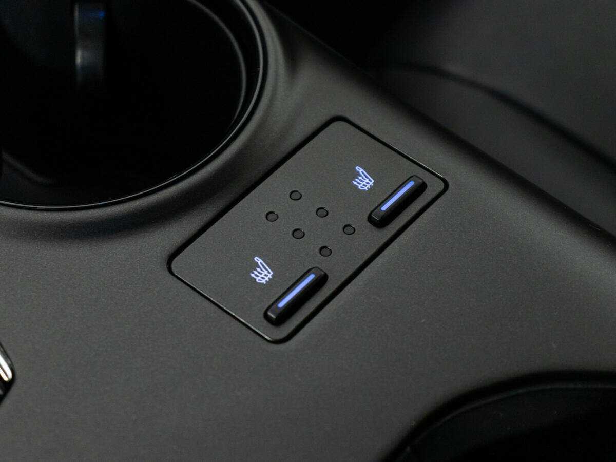 Toyota Camry, 2021 Фото №17