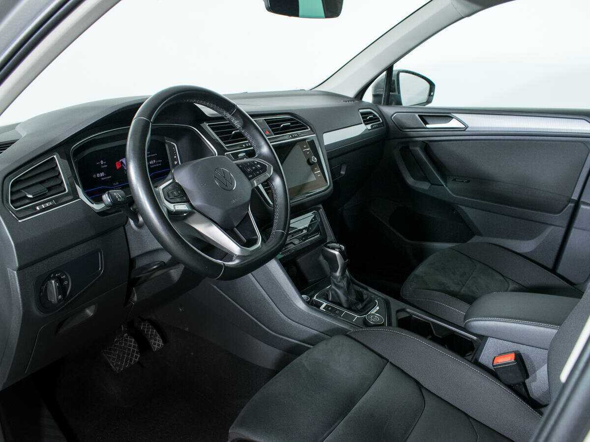 Volkswagen Tiguan, 2021 Фото №12