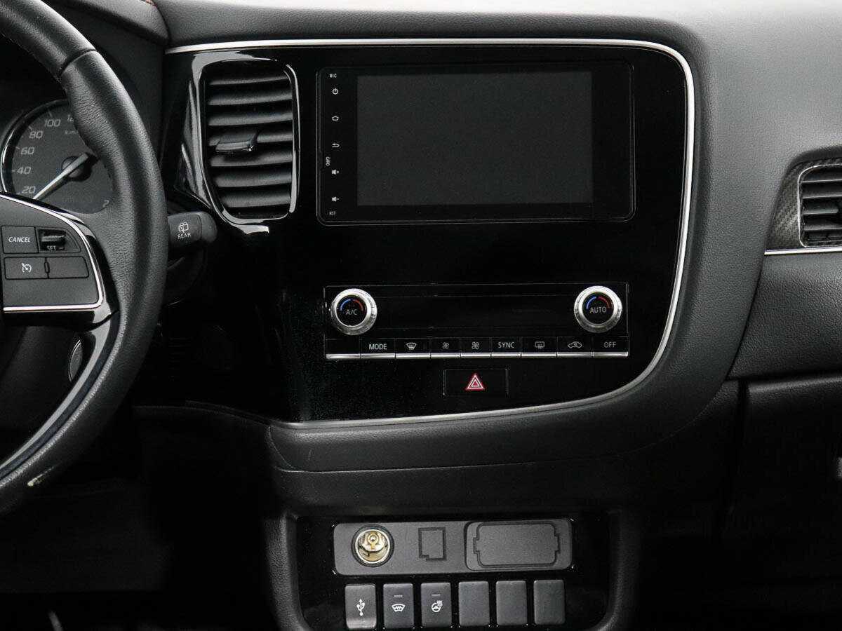 Mitsubishi Outlander, 2021 Фото №17