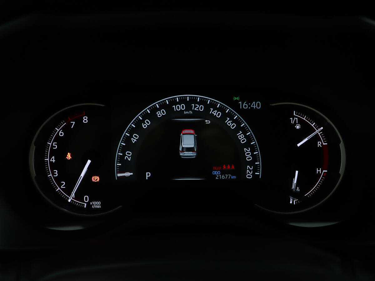 Toyota RAV4, 2022 Фото №16