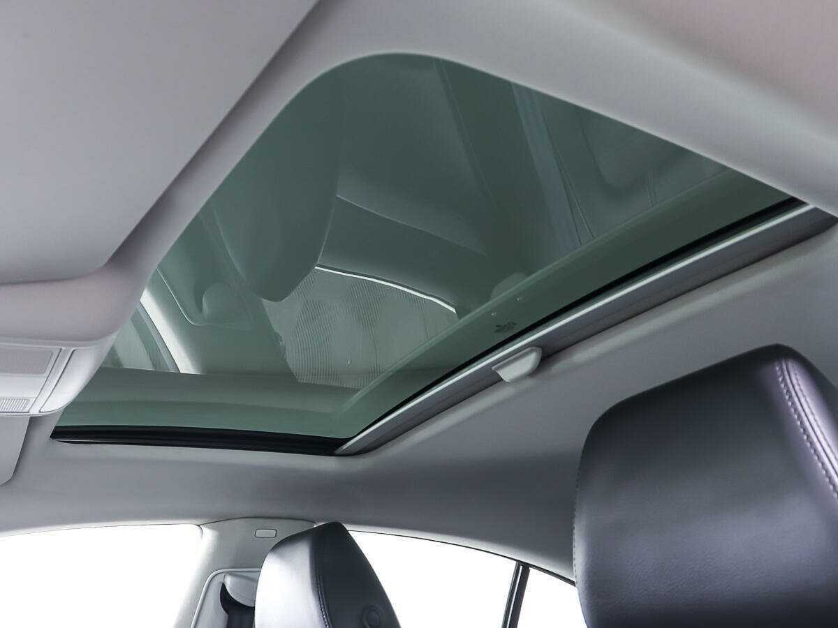 Volkswagen Passat CC, 2011 Фото №20