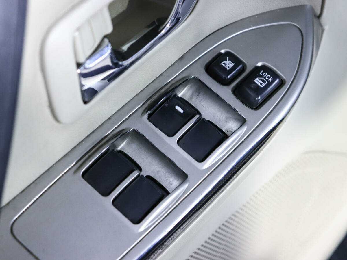 Mitsubishi Pajero, 2017 Фото №17