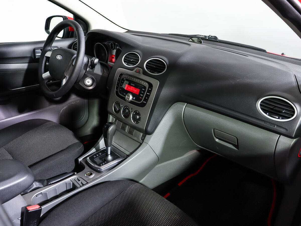 Ford Focus, 2010 Фото №8