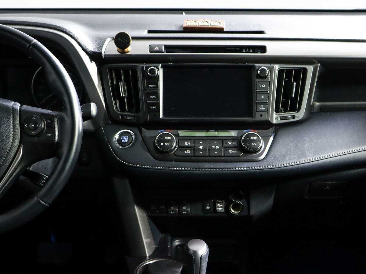 Toyota RAV4, 2018 Фото №11