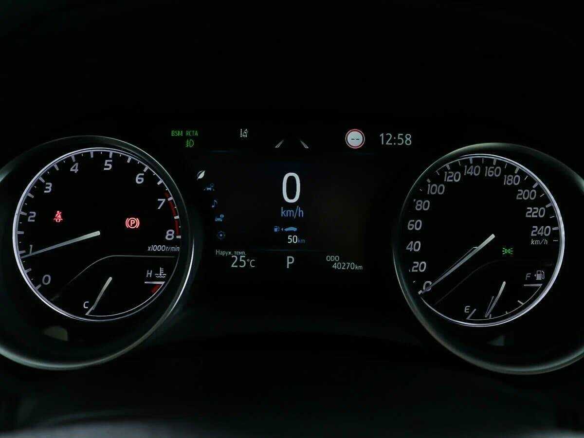 Toyota Camry, 2021 Фото №10