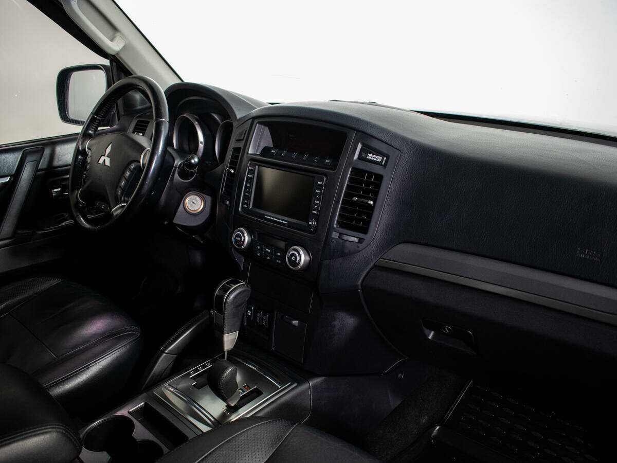 Mitsubishi Pajero, 2010 Фото №7