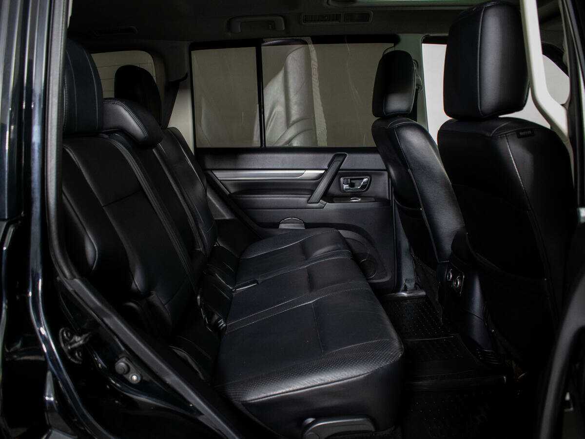 Mitsubishi Pajero, 2010 Фото №8