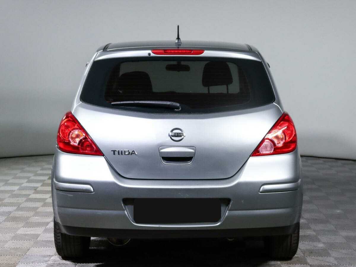 Nissan Tiida, 2010 Фото №5