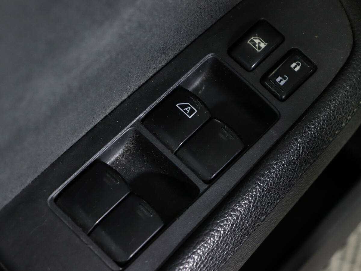 Nissan Tiida, 2007 Фото №12