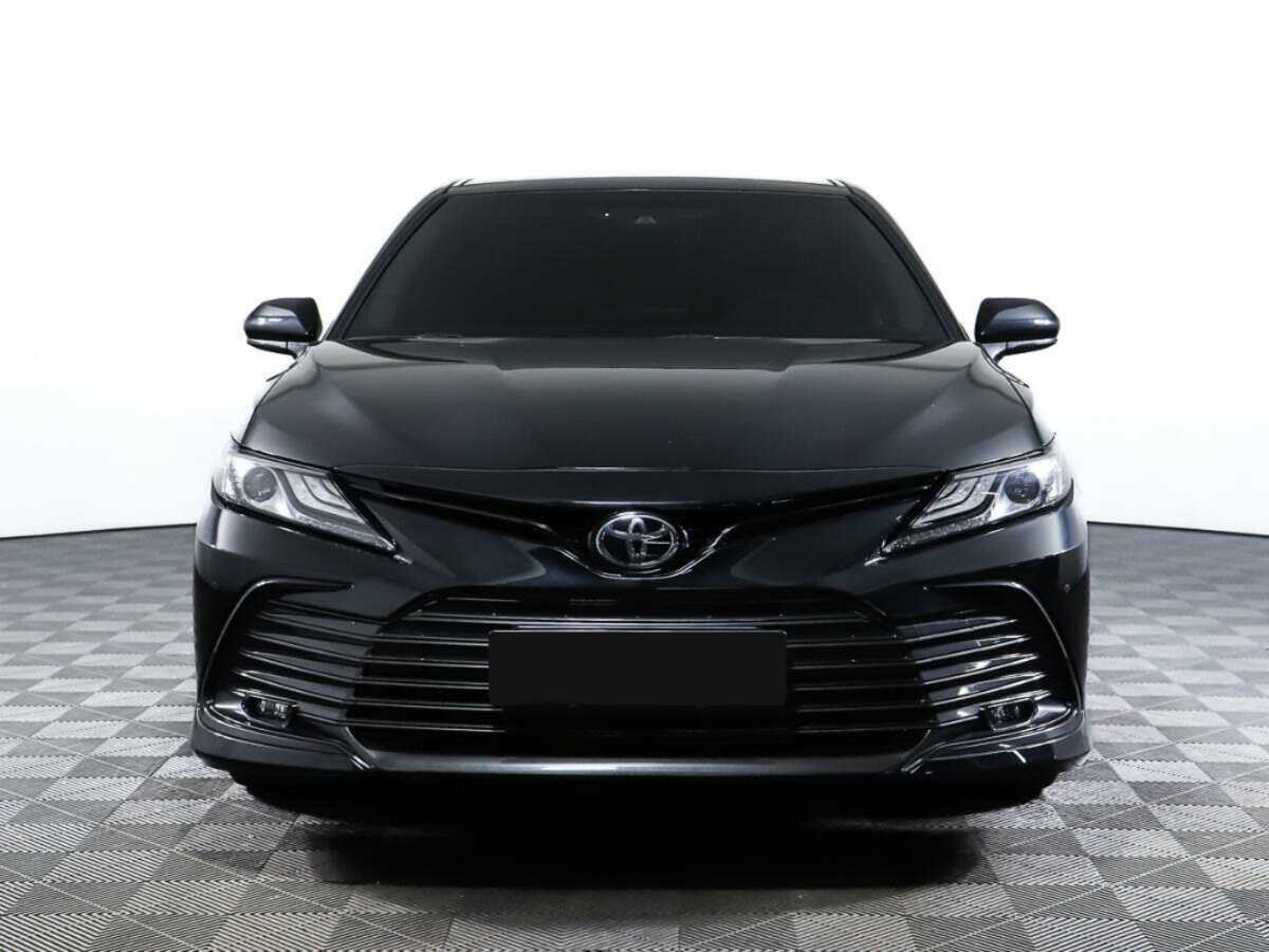 Toyota Camry, 2023 - 3 980 км. | Фото №2