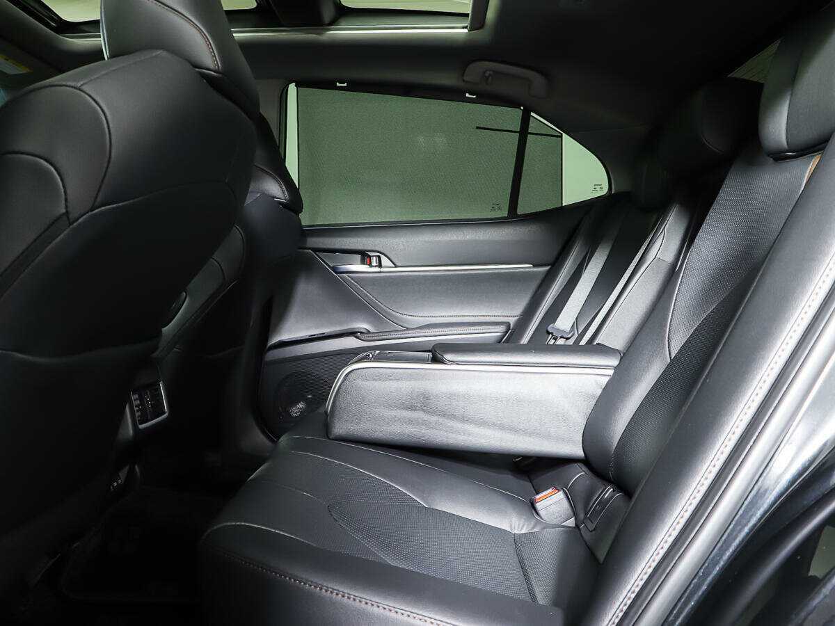 Toyota Camry, 2023 Фото №12