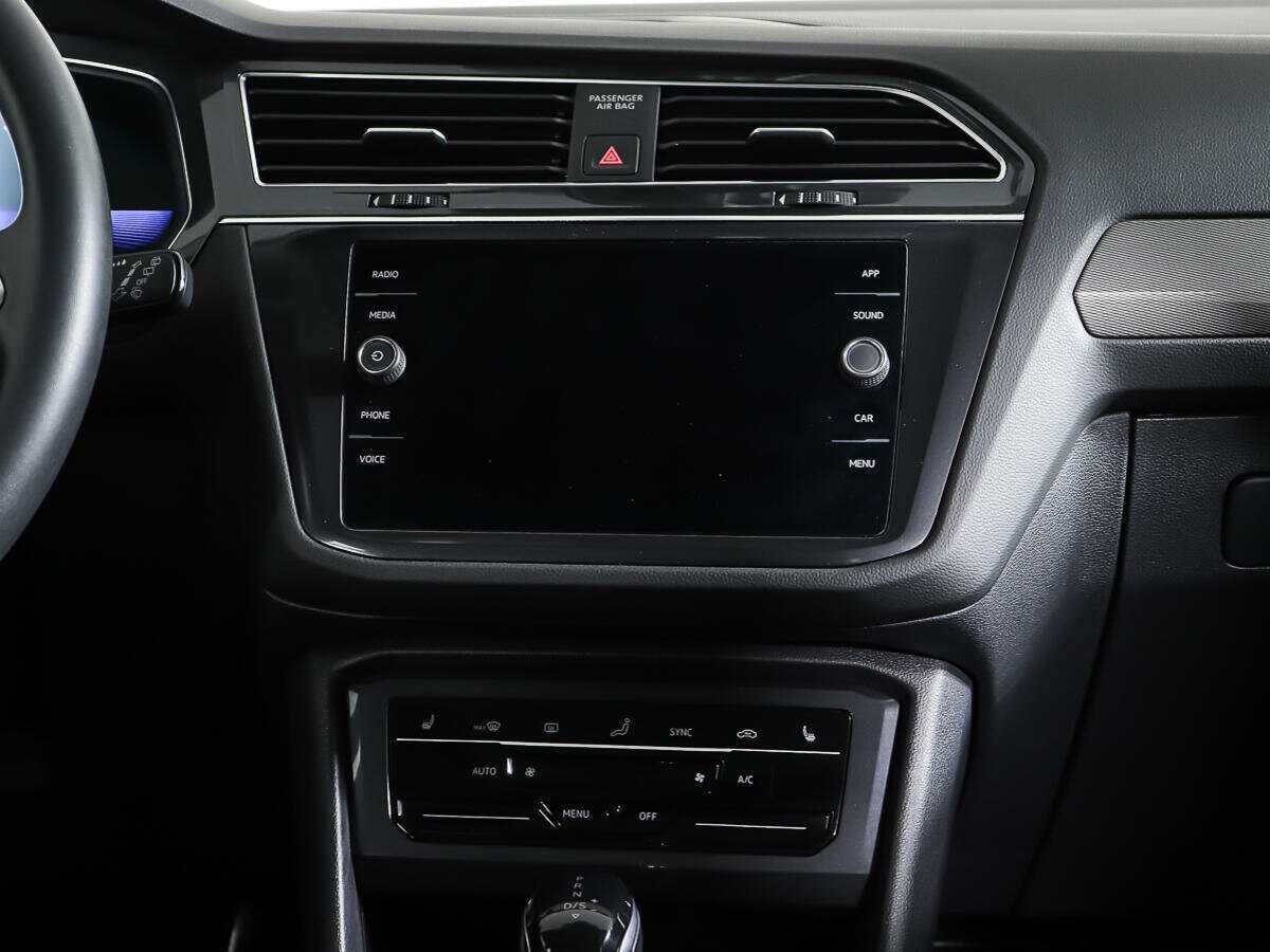 Volkswagen Tiguan, 2022 Фото №12