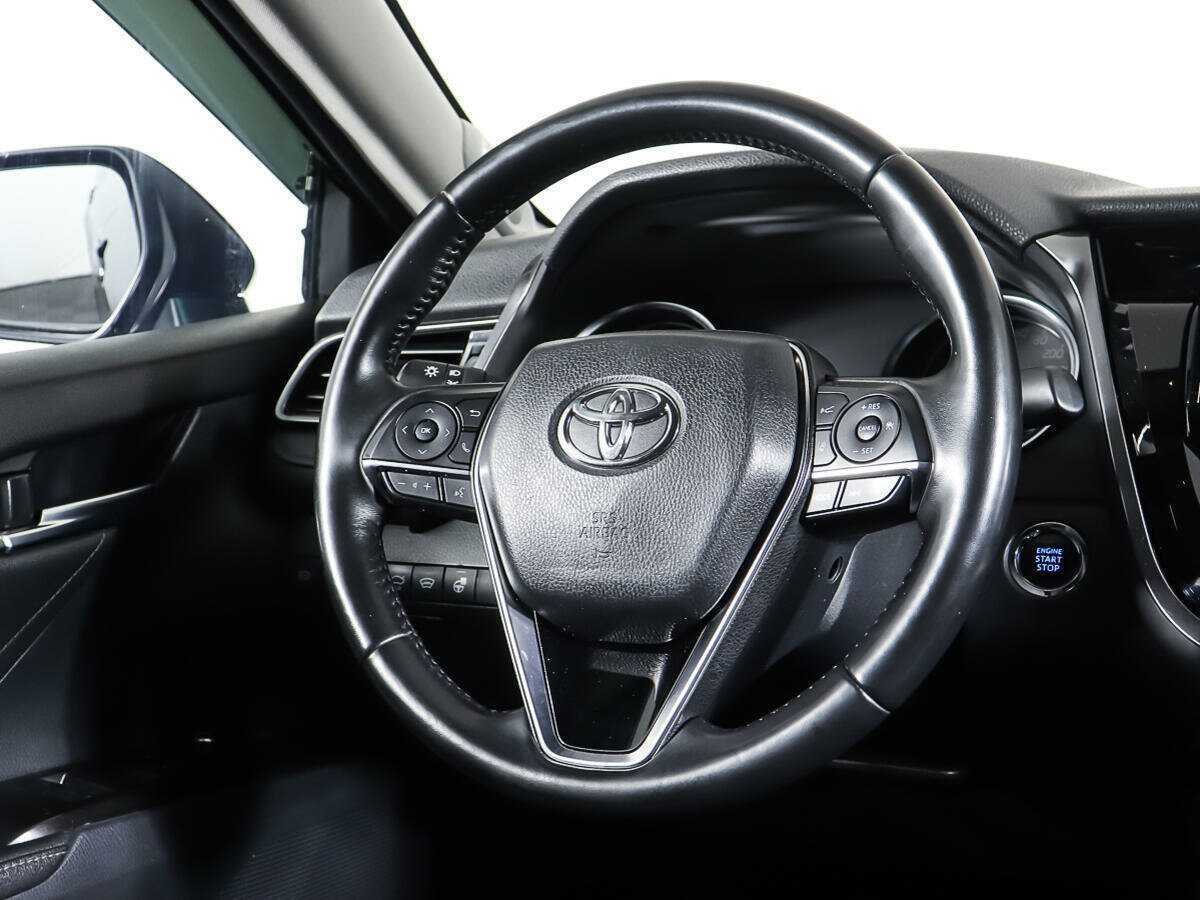 Toyota Camry, 2021 Фото №15