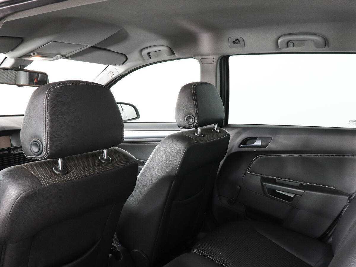 Opel Astra, 2012 - 178 290 км. | Фото №8