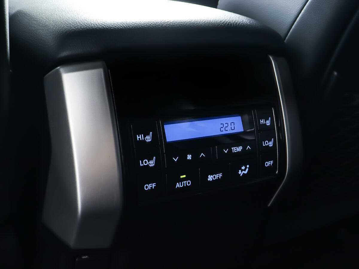Toyota Land Cruiser Prado, 2020 Фото №22