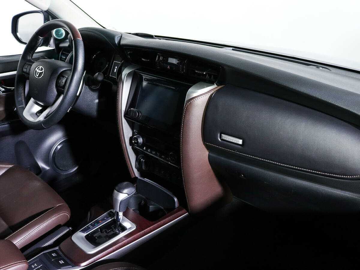 Toyota Fortuner, 2017 - 63 500 км. | Фото №7