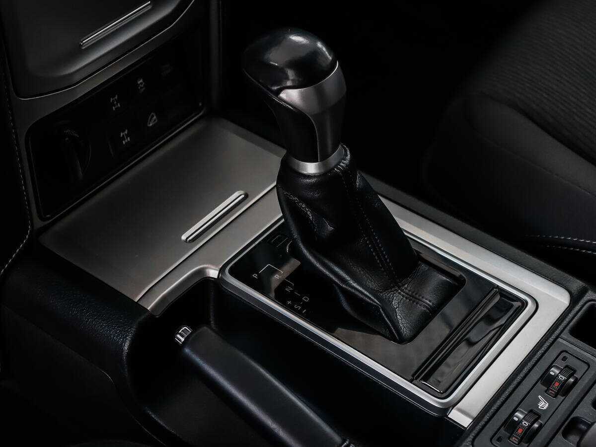 Toyota Land Cruiser Prado, 2019 Фото №11